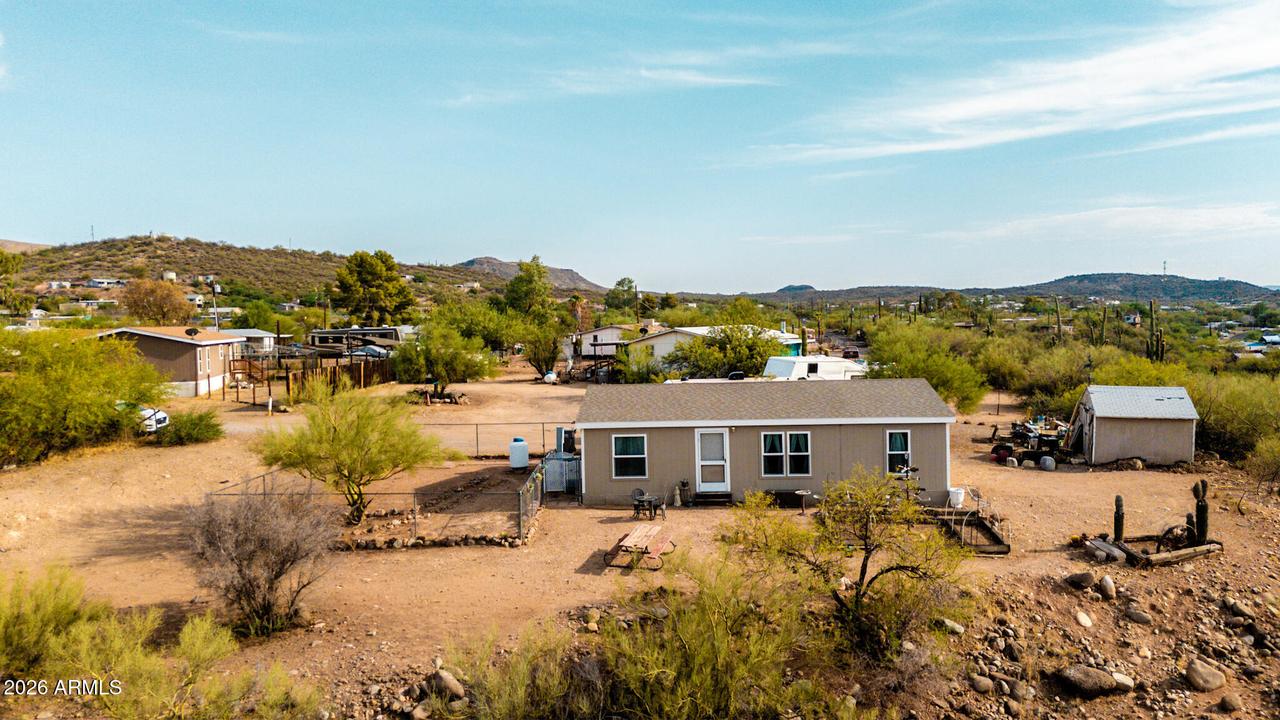 33250 S Melanie Ln., Black Canyon City, AZ 85324
