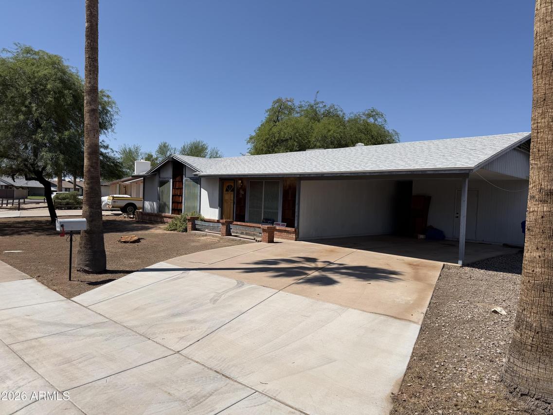 2568 E Commonwealth Cir., Chandler, AZ 85225