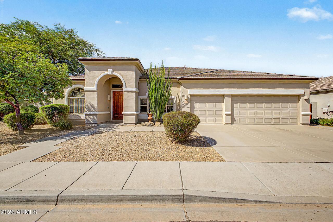 5504 E Via Montoya Dr., Phoenix, AZ 85054