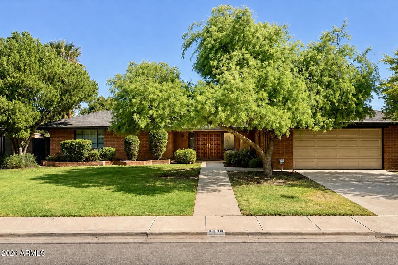 1042 E 3rd St., Mesa, AZ 85203