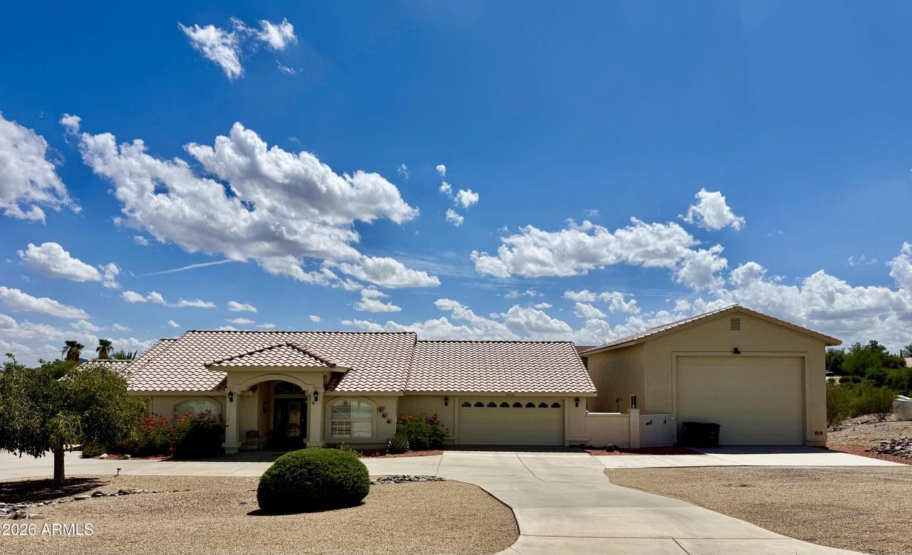 2055 W Yucca Dr., Wickenburg, AZ 85390