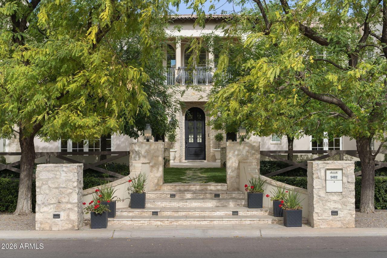 5402 E Exeter Blvd., Phoenix, AZ 85018
