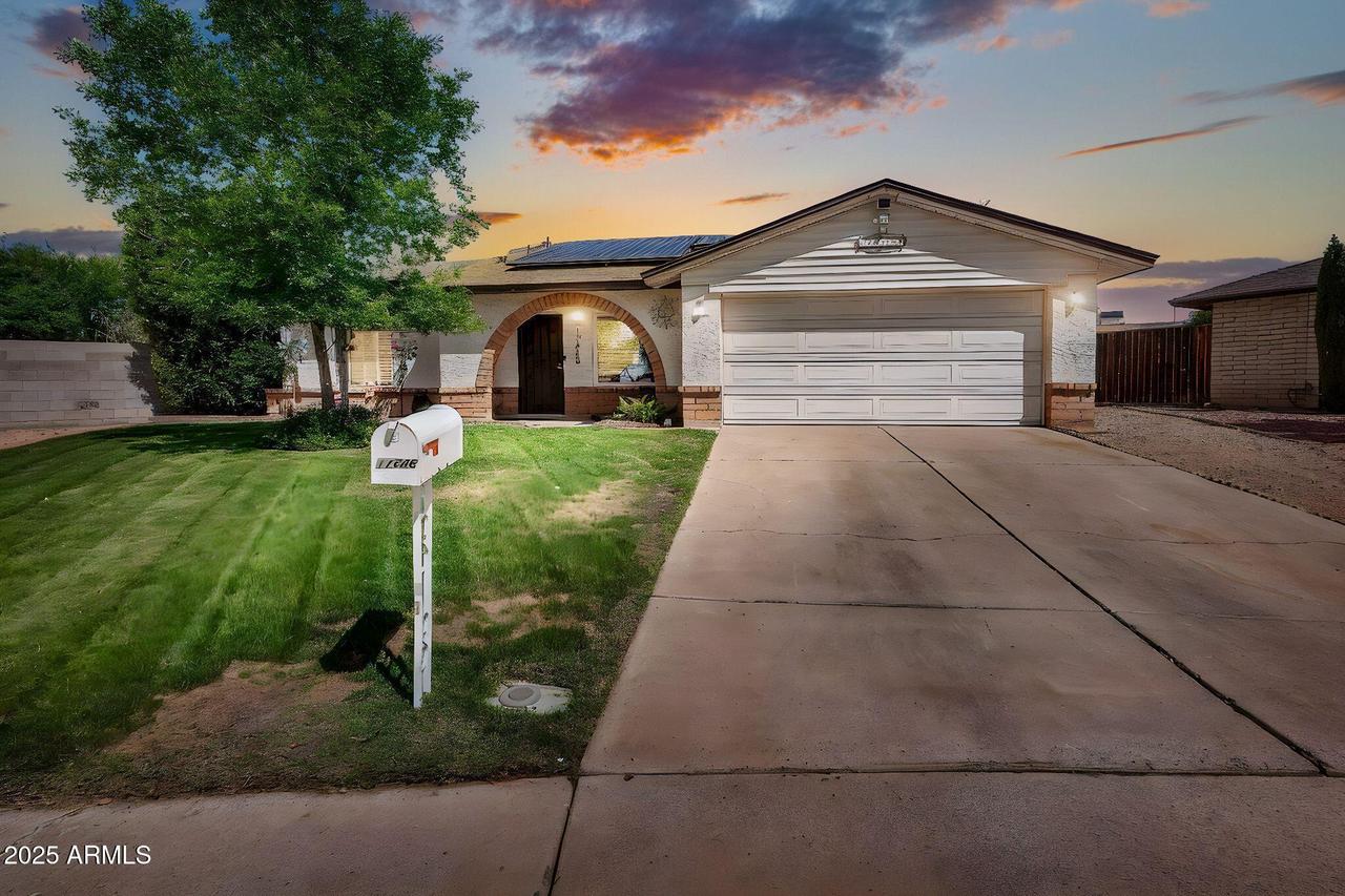 17648 N 35th Way, Phoenix, AZ 85032