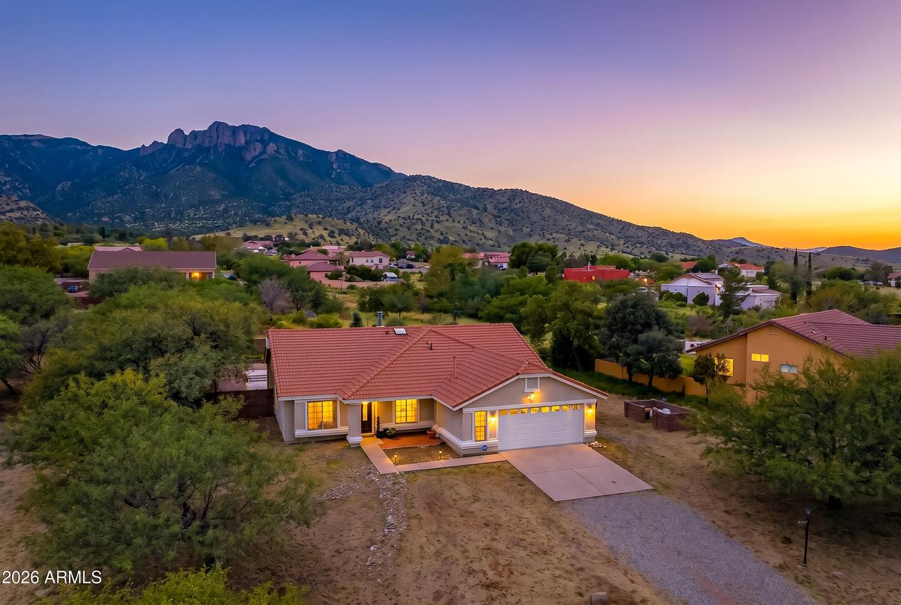 7700 S Silverstone Ave., Hereford, AZ 85615