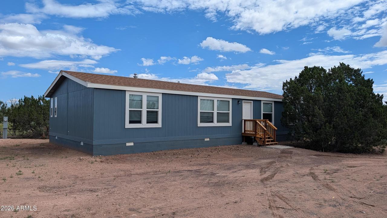 3 County Road 5099 Ln., Concho, AZ 85924
