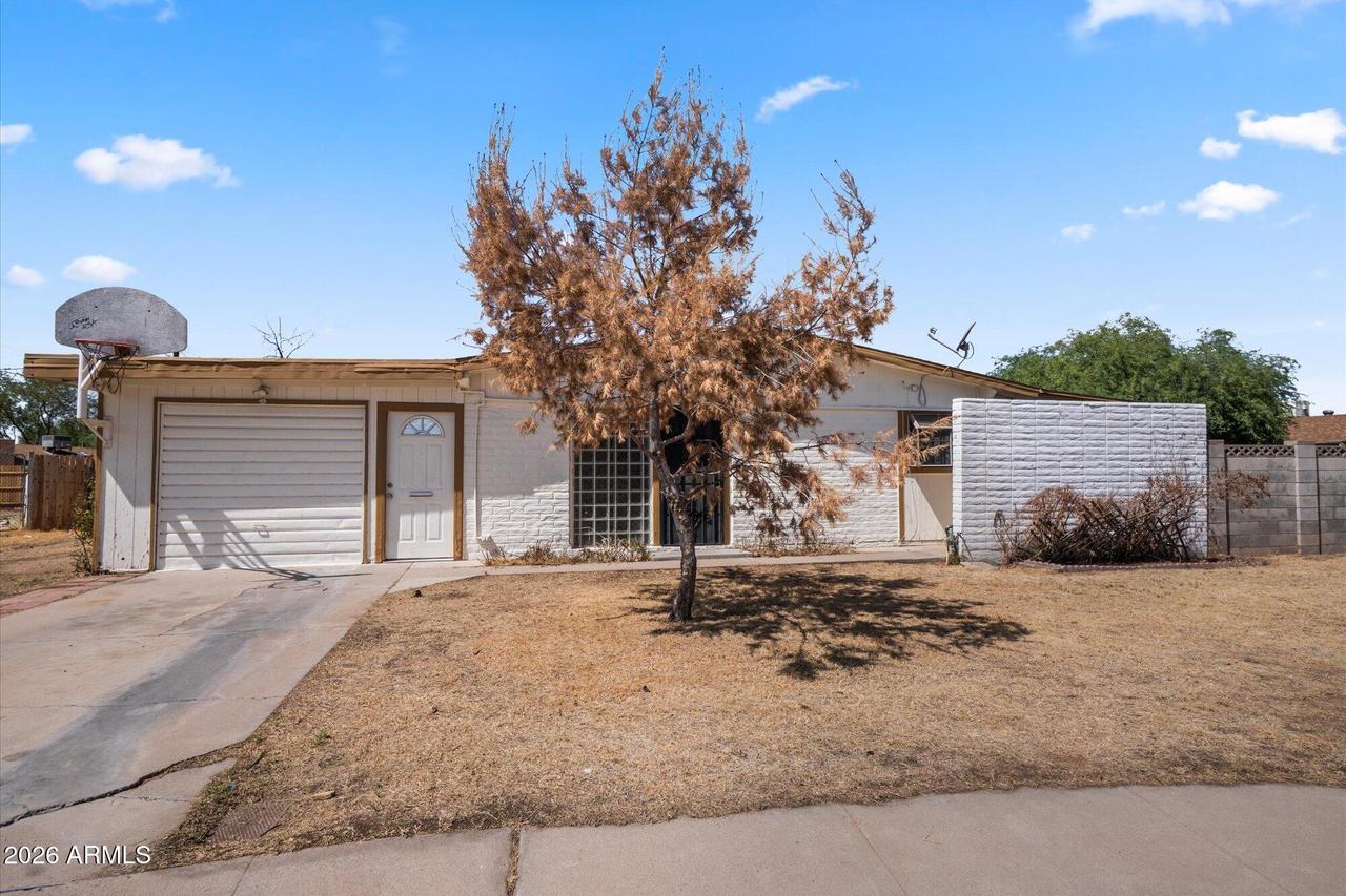 2925 W Mandalay Ln., Phoenix, AZ 85053