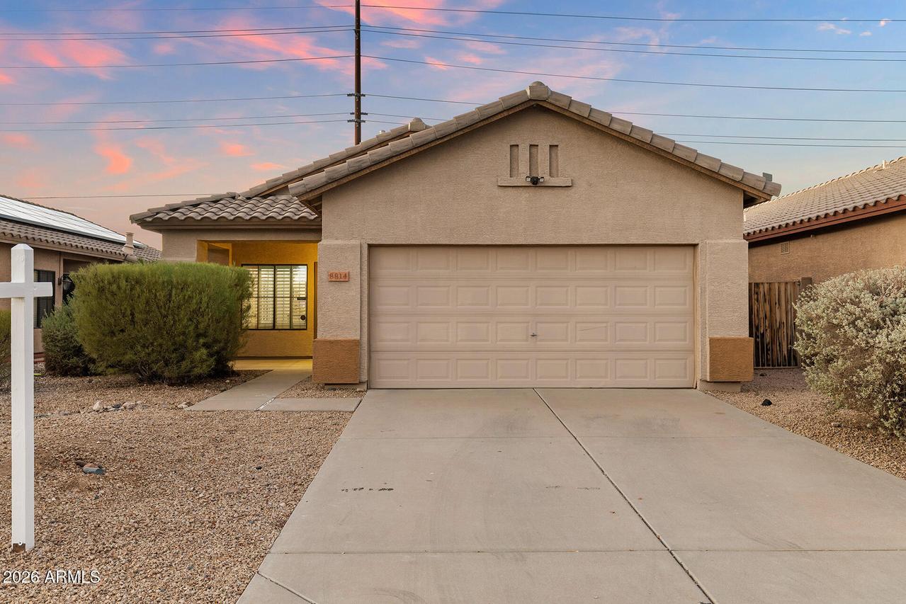 8814 W Shaw Butte Dr., Peoria, AZ 85345