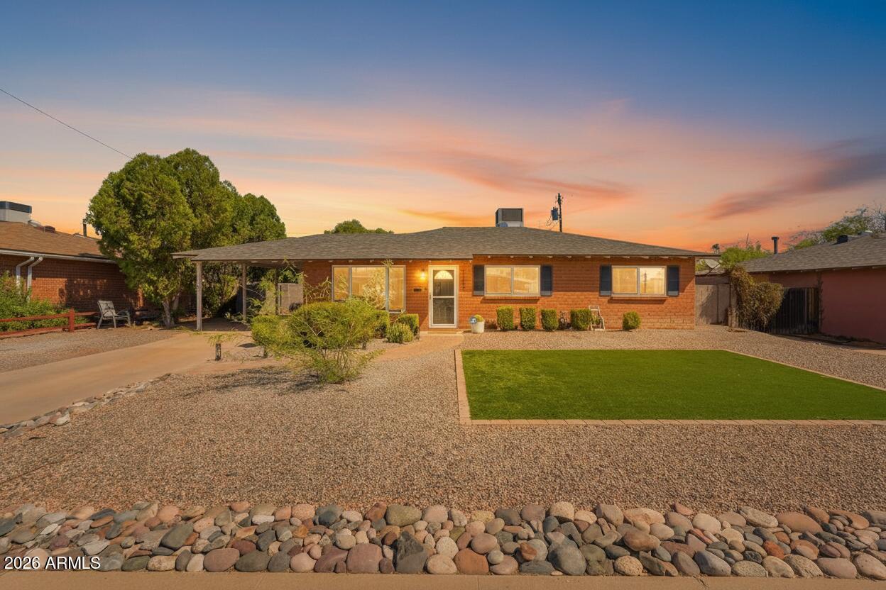 7252 E Oak St., Scottsdale, AZ 85257
