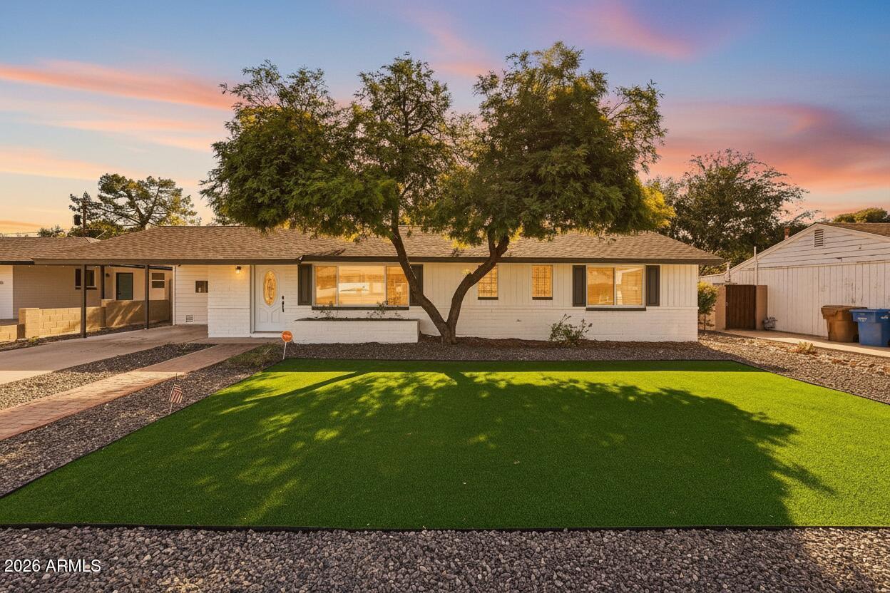 7613 N 17th Ave., Phoenix, AZ 85021