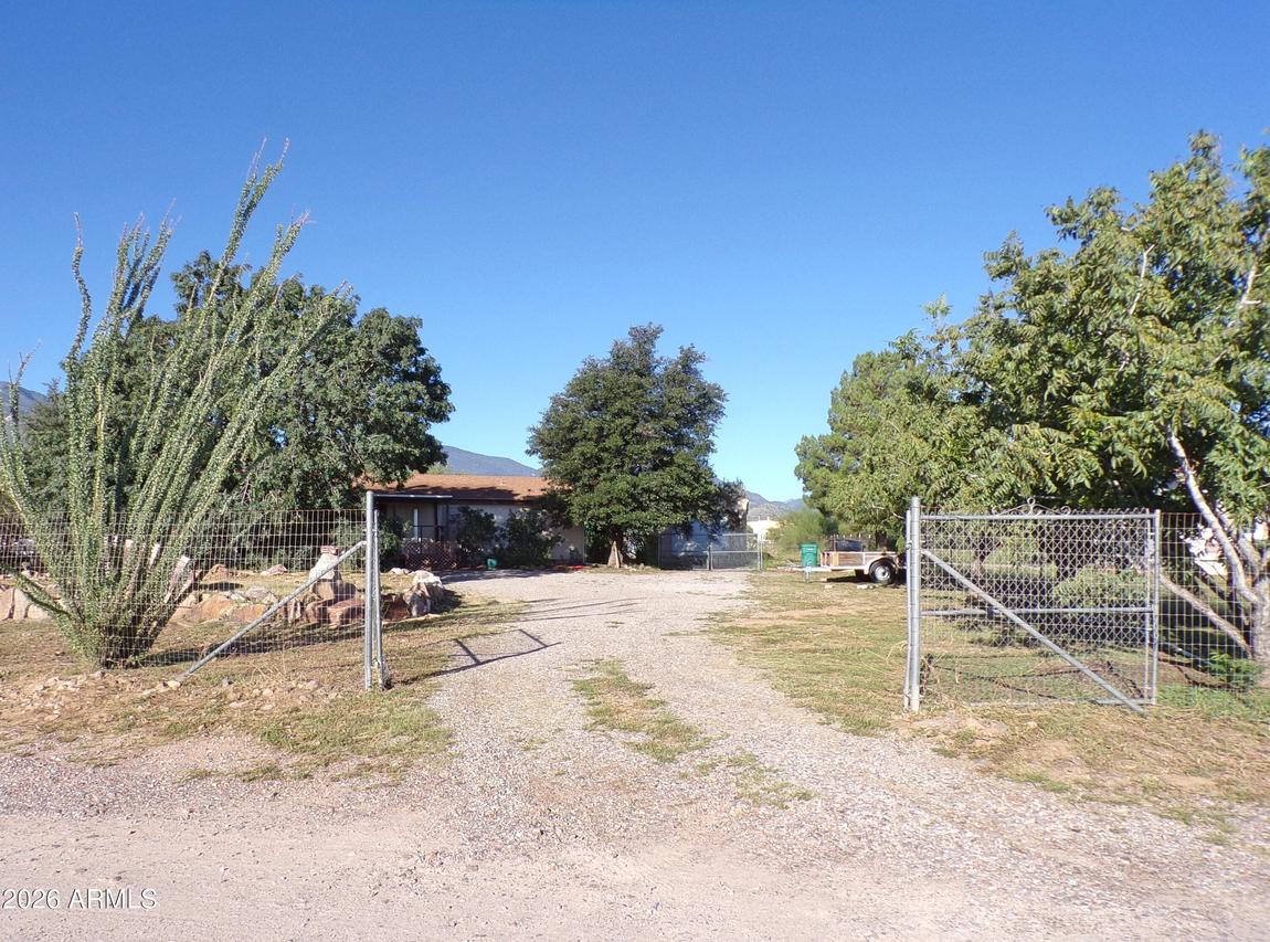 5760 S Mesquite Tree Ln., Hereford, AZ 85615