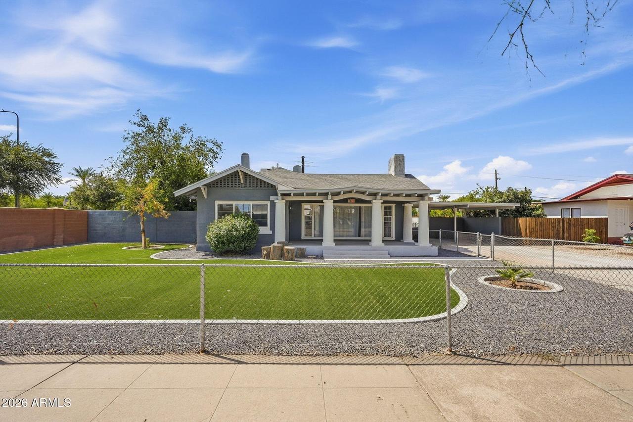218 N Washington St., Chandler, AZ 85225