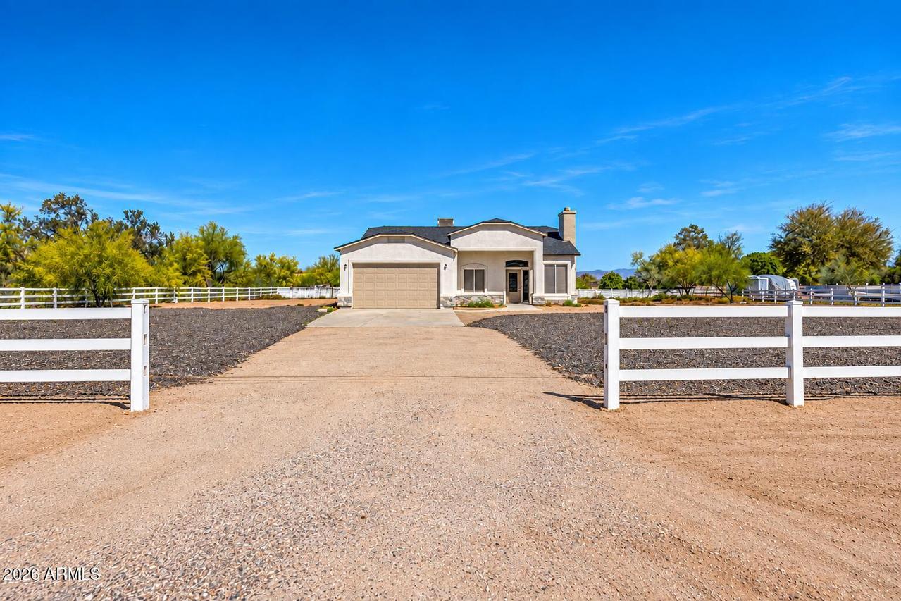 19218 E Hunt Hwy., Queen Creek, AZ 85142