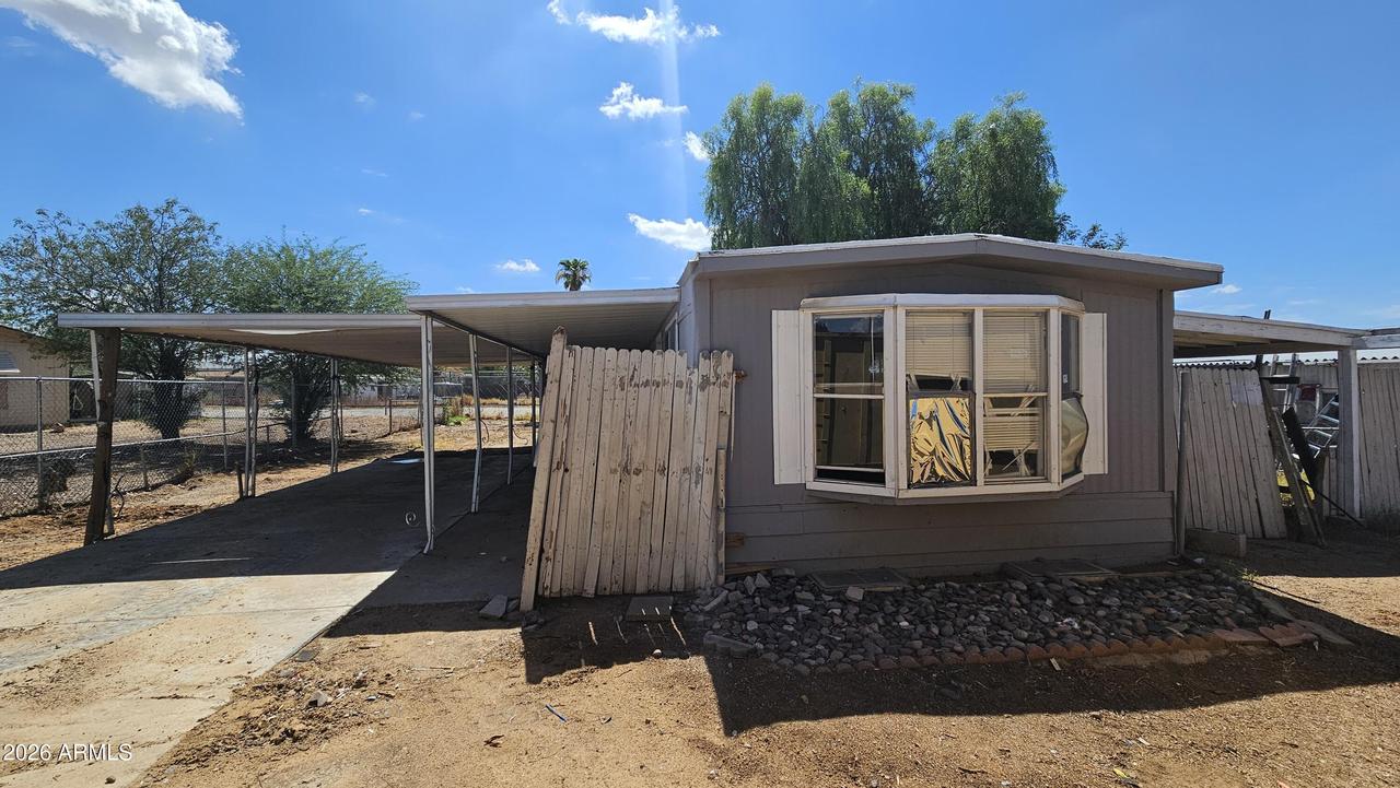 9113 E Butternut Ave., Mesa, AZ 85208