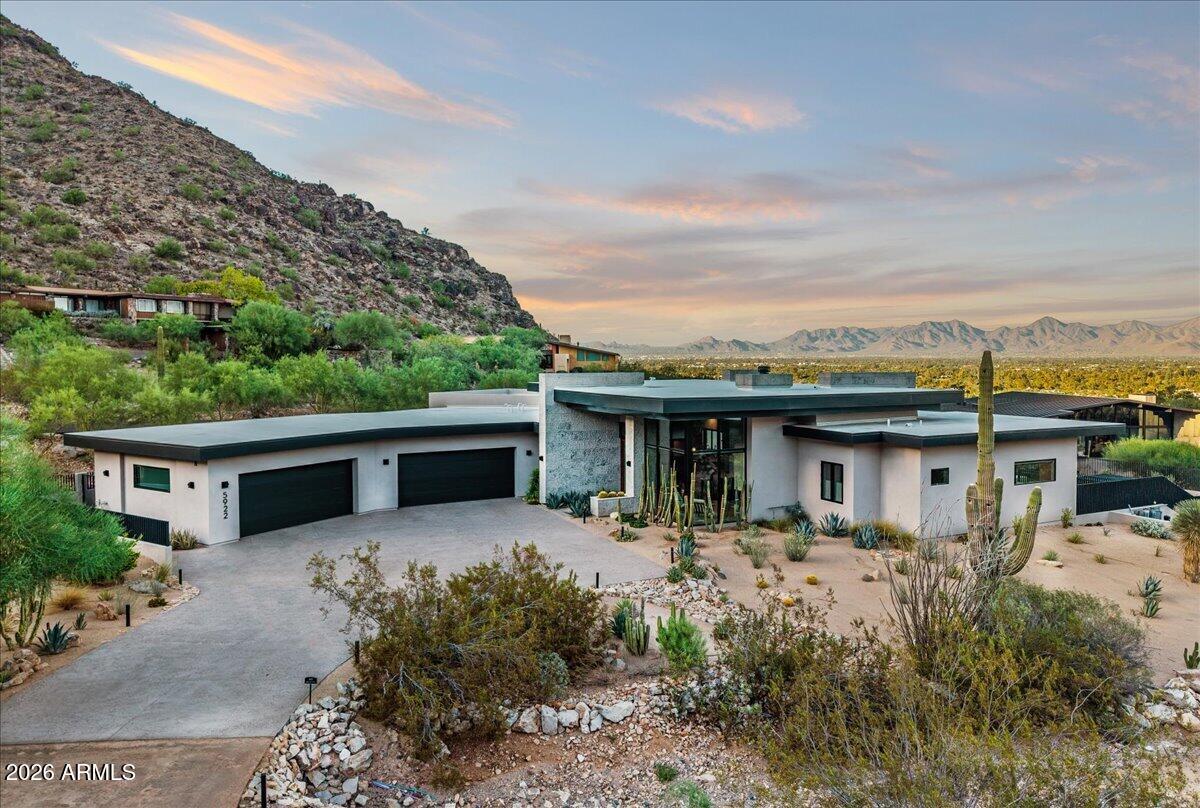 5922 E Cheney Dr., Paradise Valley, AZ 85253