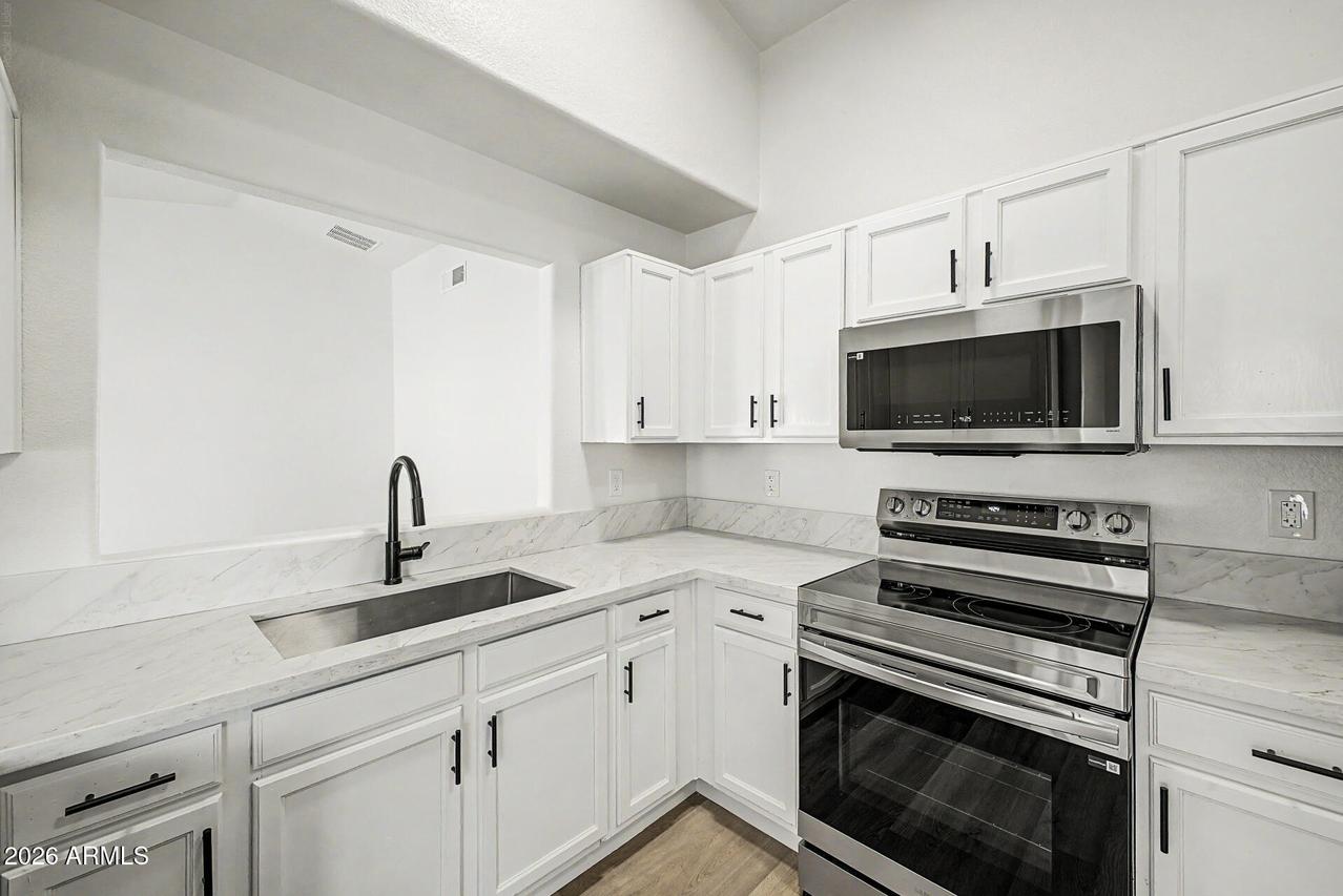 6503 W Florence Ave., Phoenix, AZ 85043