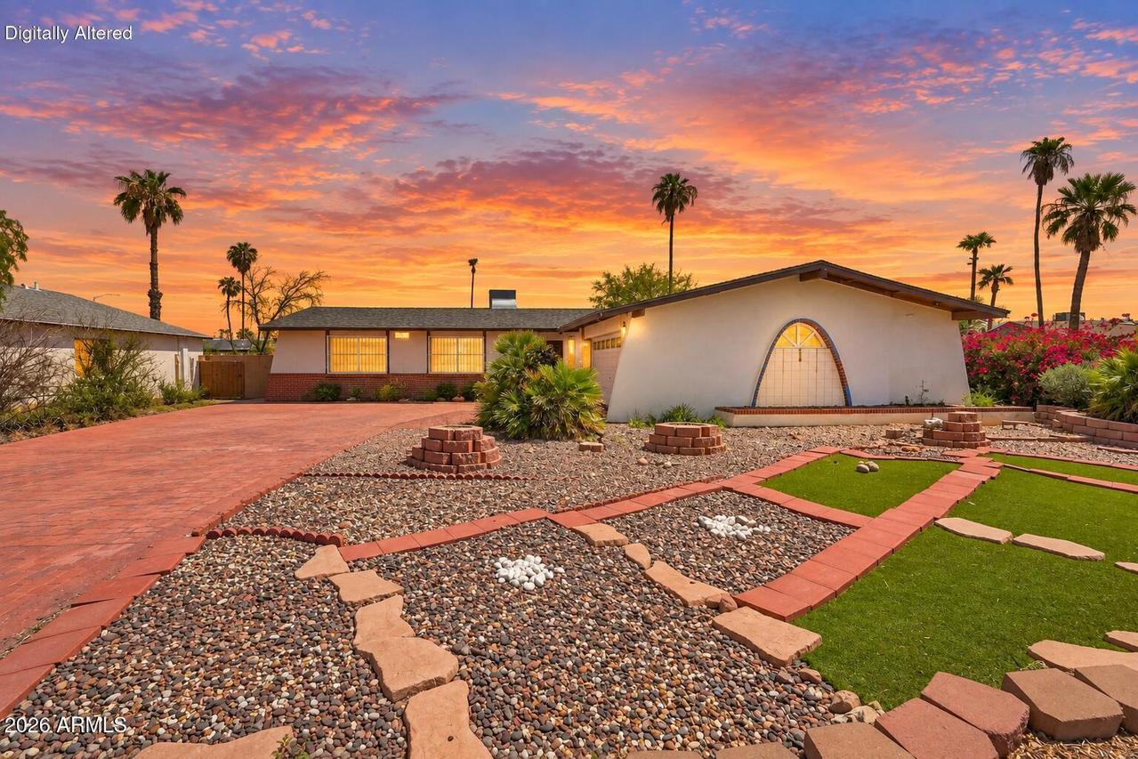 845 S Valencia, Mesa, AZ 85202