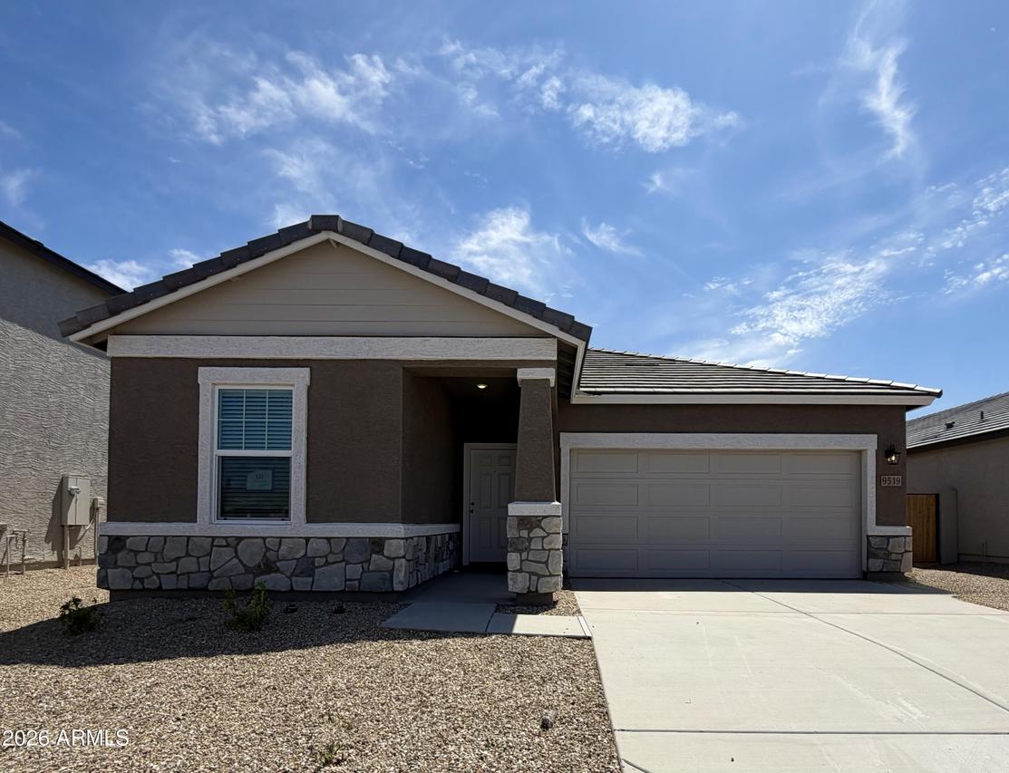 9519 W Gaby Rd., Tolleson, AZ 85353