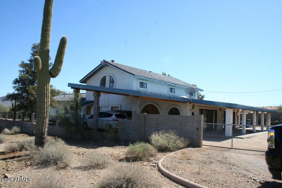 43950 N 11th Ave., New River, AZ 85087