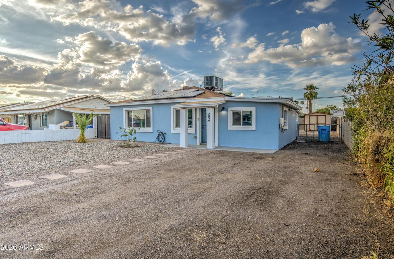 2030 W Monte Vista Rd., Phoenix, AZ 85009