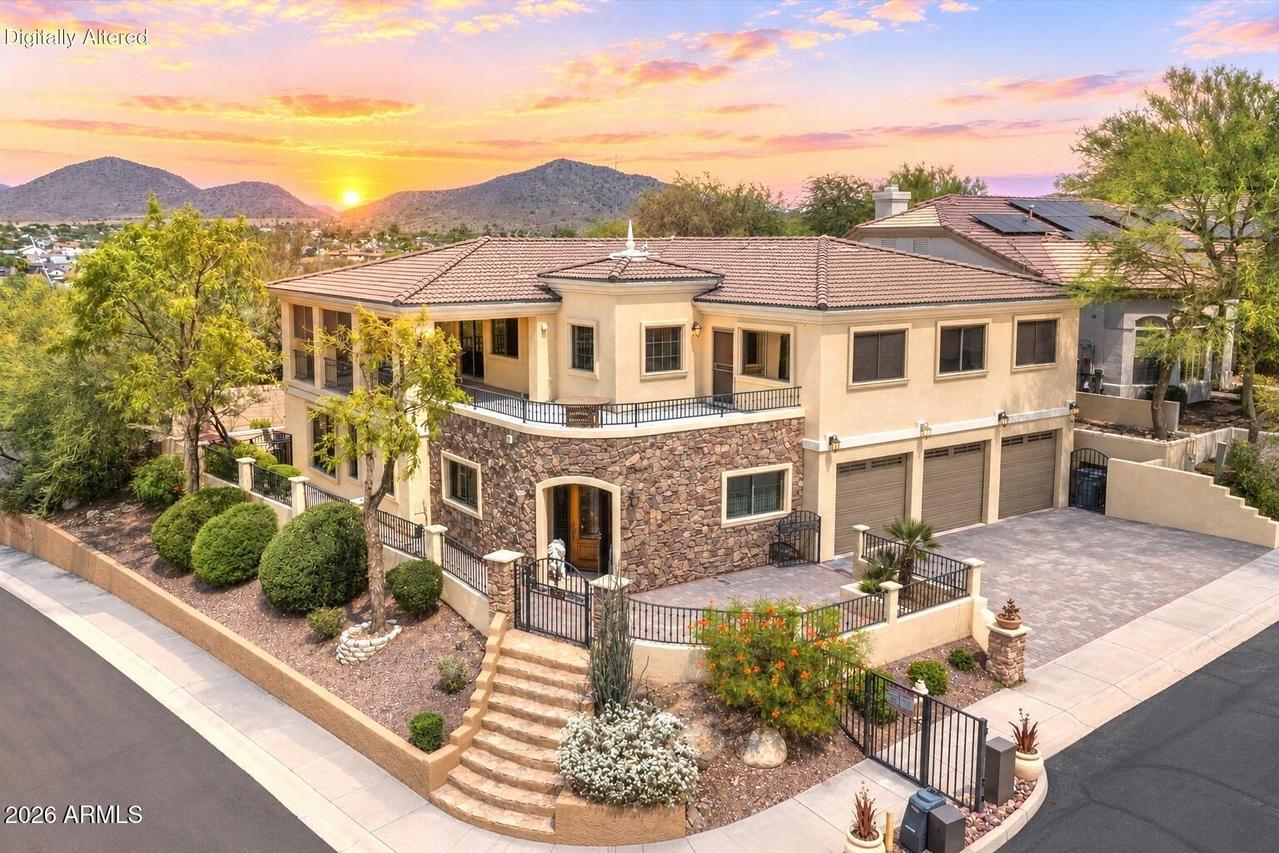 1304 E Villa Theresa Dr., Phoenix, AZ 85022