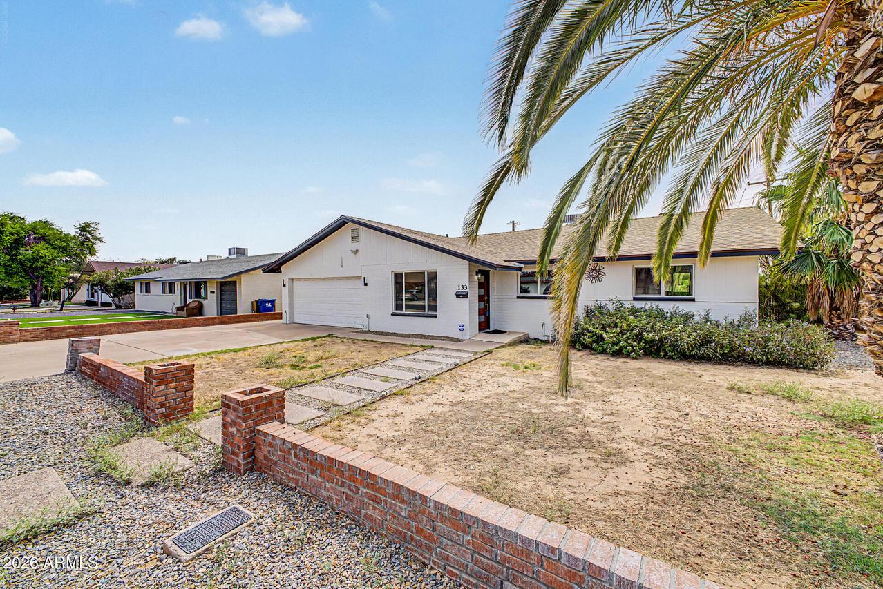 133 W Balboa Dr., Tempe, AZ 85282