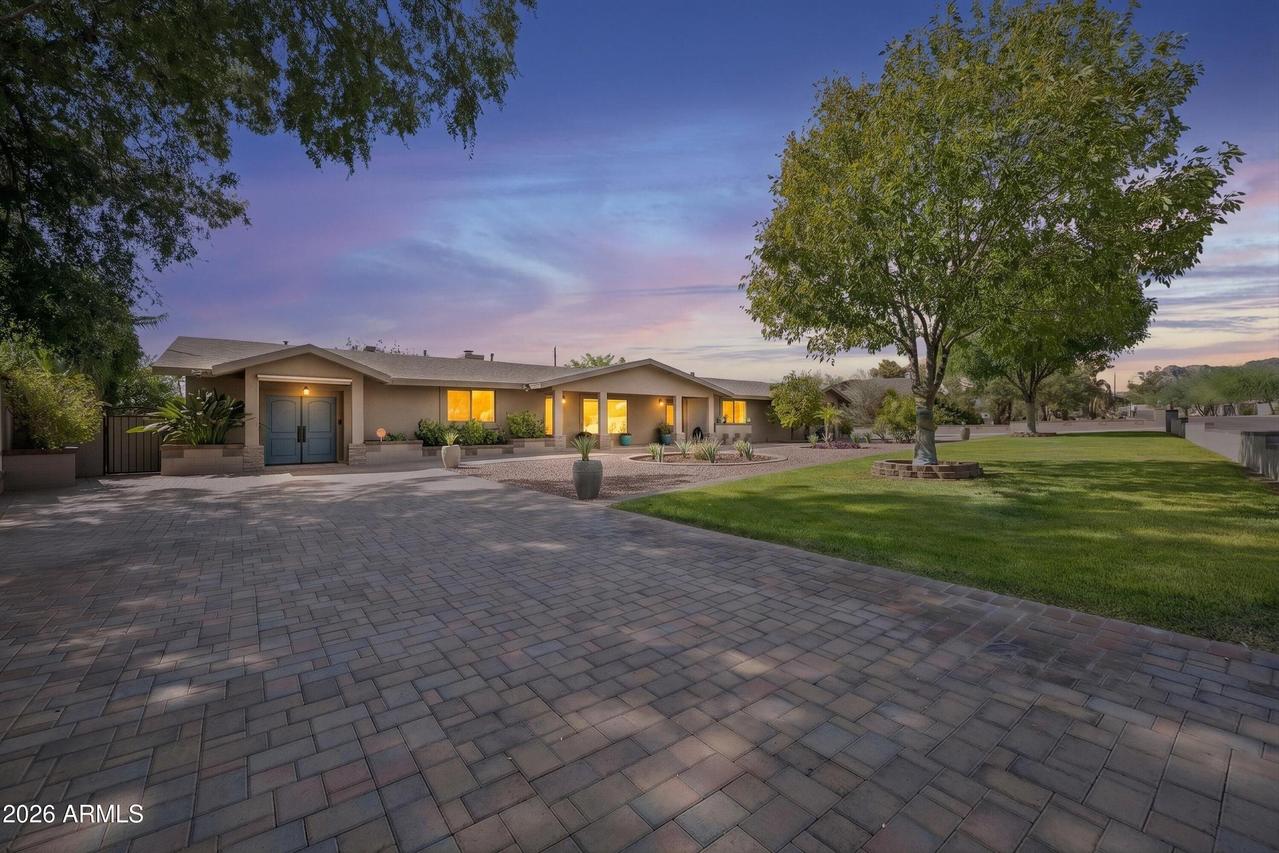 5738 N 24th St., Phoenix, AZ 85016