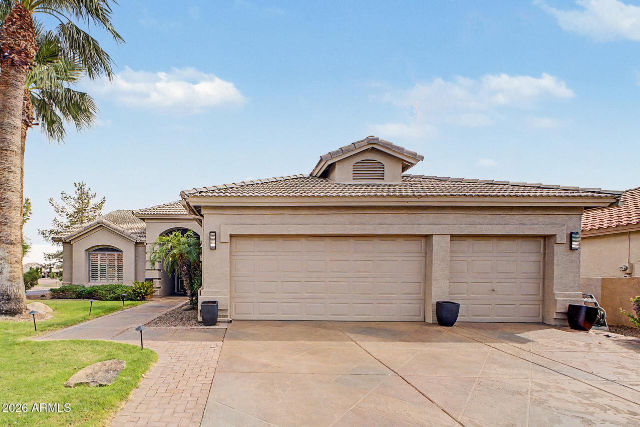 9841 E Emerald Dr., Sun Lakes, AZ 85248