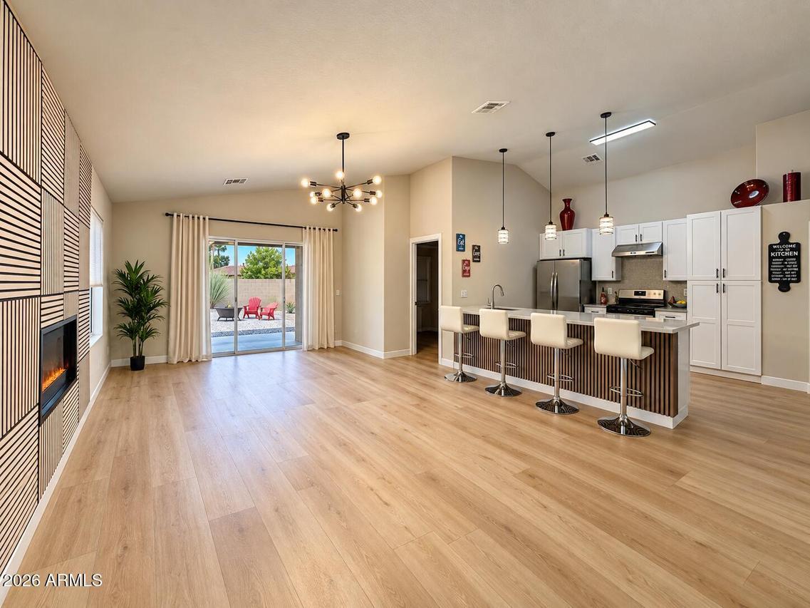 8930 W Custer Ln., Peoria, AZ 85381