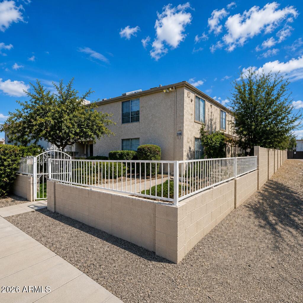 1021 E Pierce St., Phoenix, AZ 85006