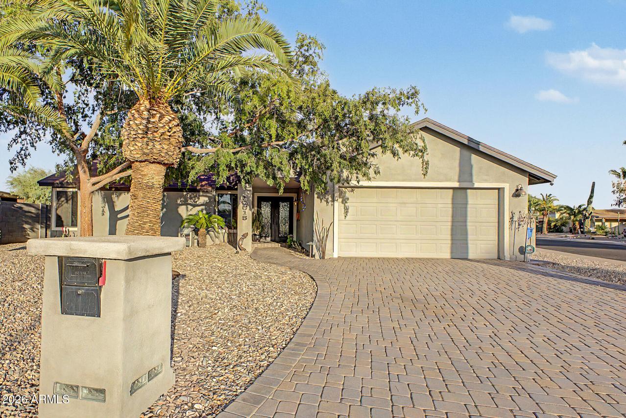 12615 N 38th Pl., Phoenix, AZ 85032