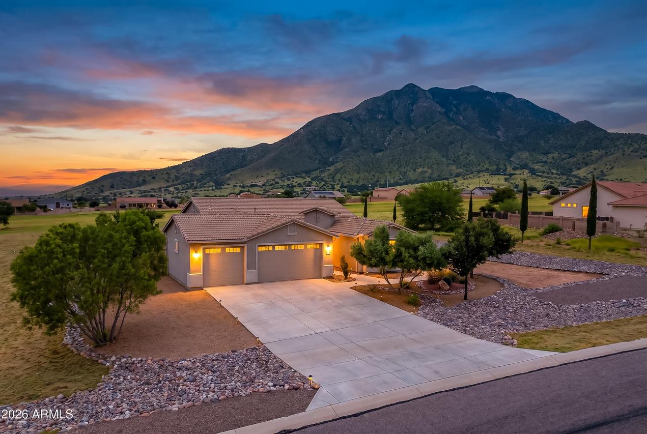 6577 E Saddlehorn Cir., Hereford, AZ 85615