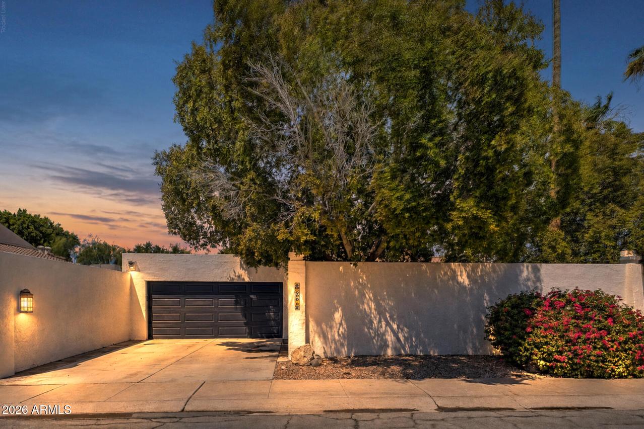2068 E Cairo Dr., Tempe, AZ 85282