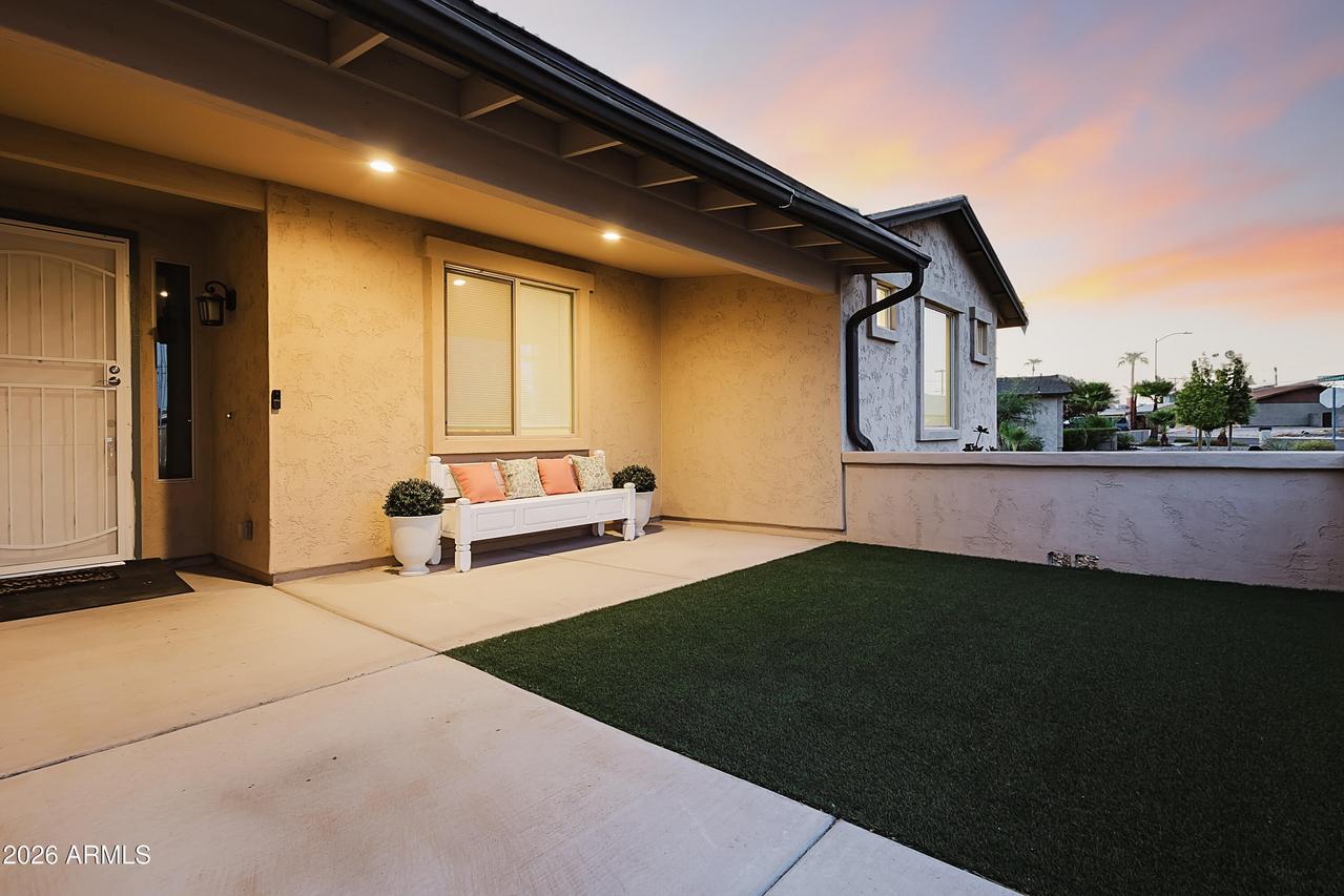 10810 N 114th Dr., Youngtown, AZ 85363