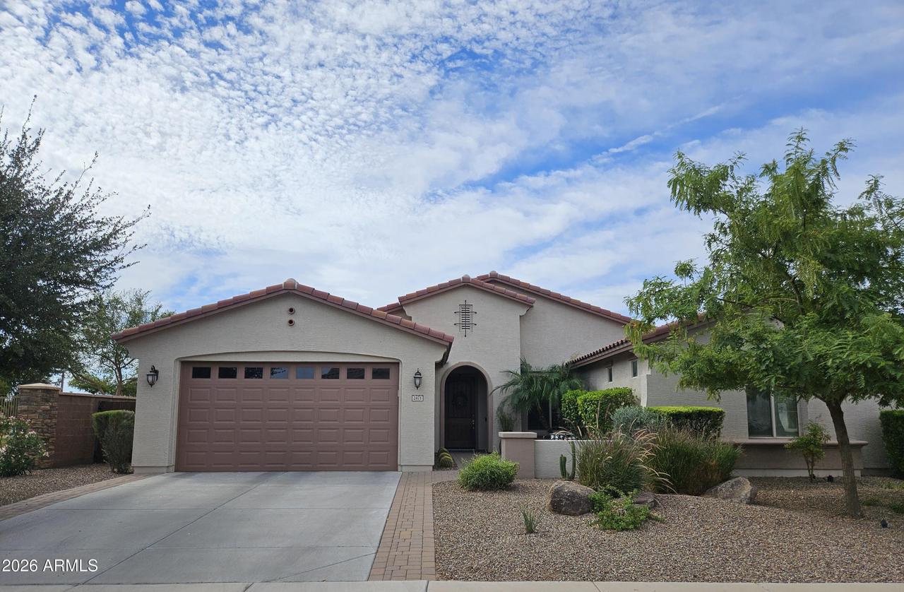 2471 E Crescent Way, Gilbert, AZ 85298