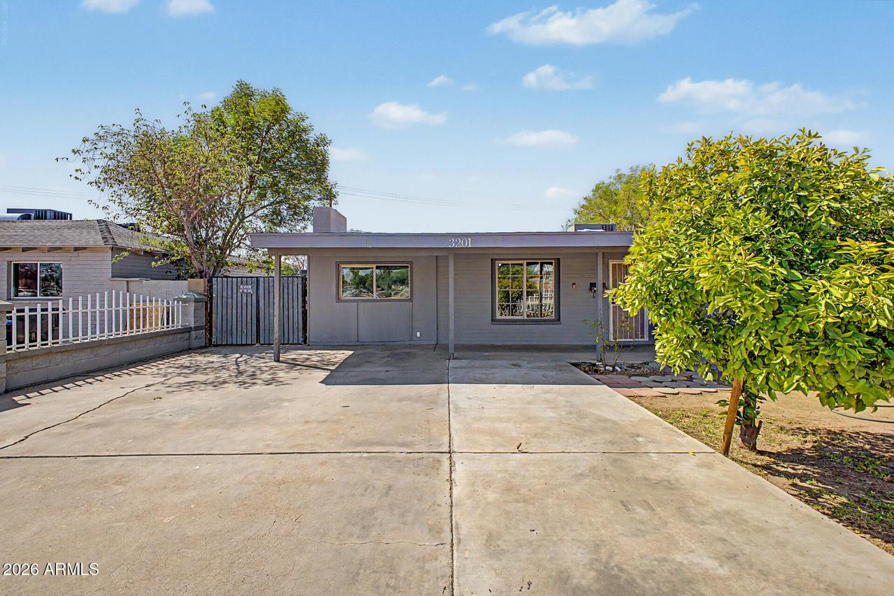 3201 W Bethany Home Rd., Phoenix, AZ 85017