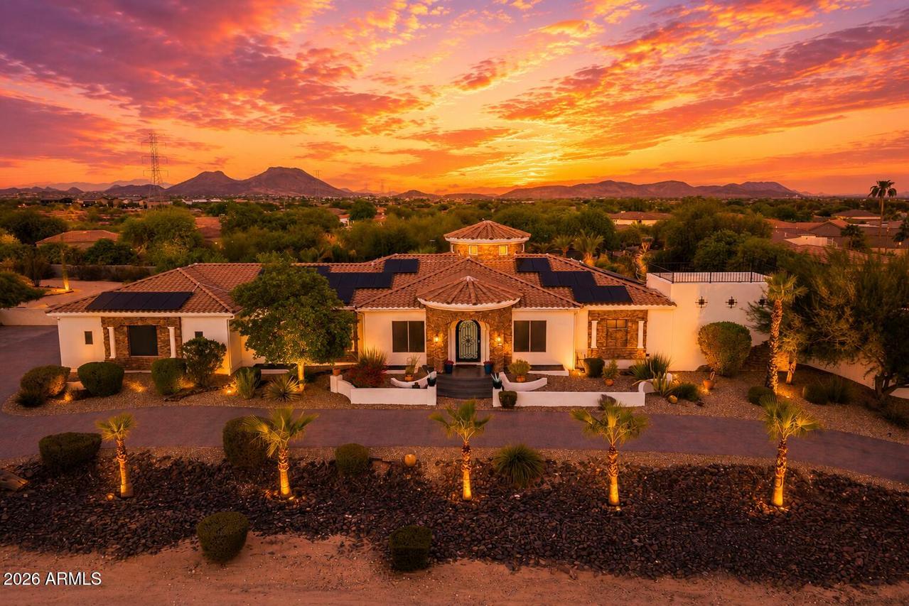 24437 N 85th Ave., Peoria, AZ 85383
