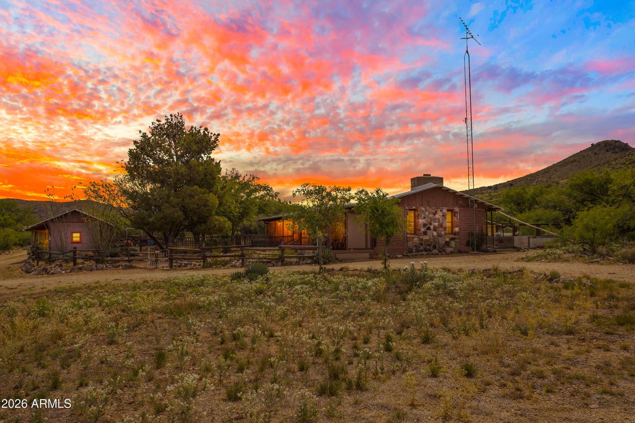7101 E White Pacheco St., Willcox, AZ 85643