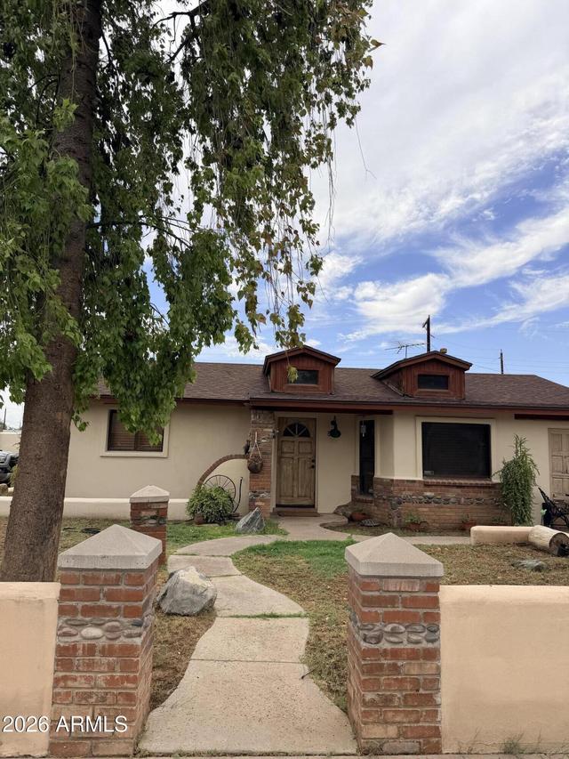 3021 W Flynn Ln., Phoenix, AZ 85017