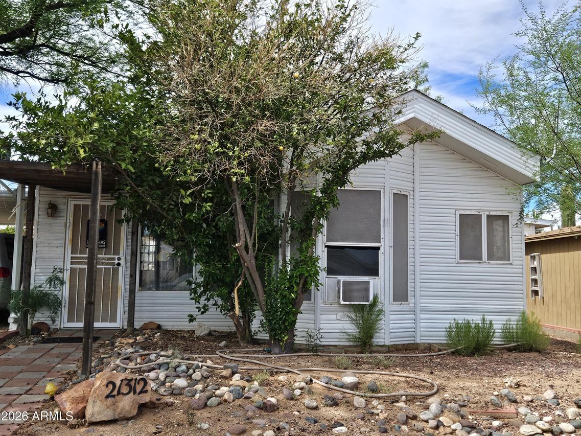 21312 W Shalako Ln., Congress, AZ 85332
