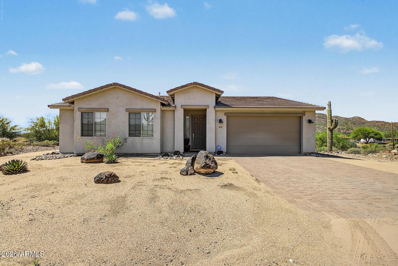 305 W Leann Ln., New River, AZ 85087