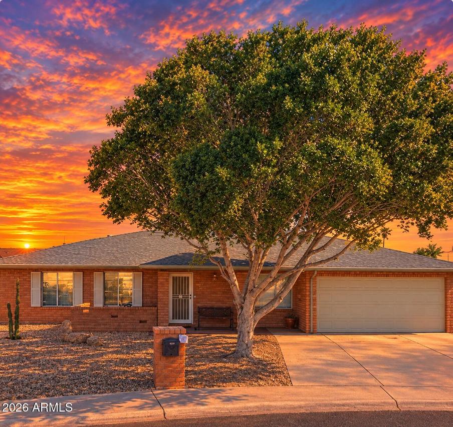 13821 N 40th Ave., Phoenix, AZ 85053