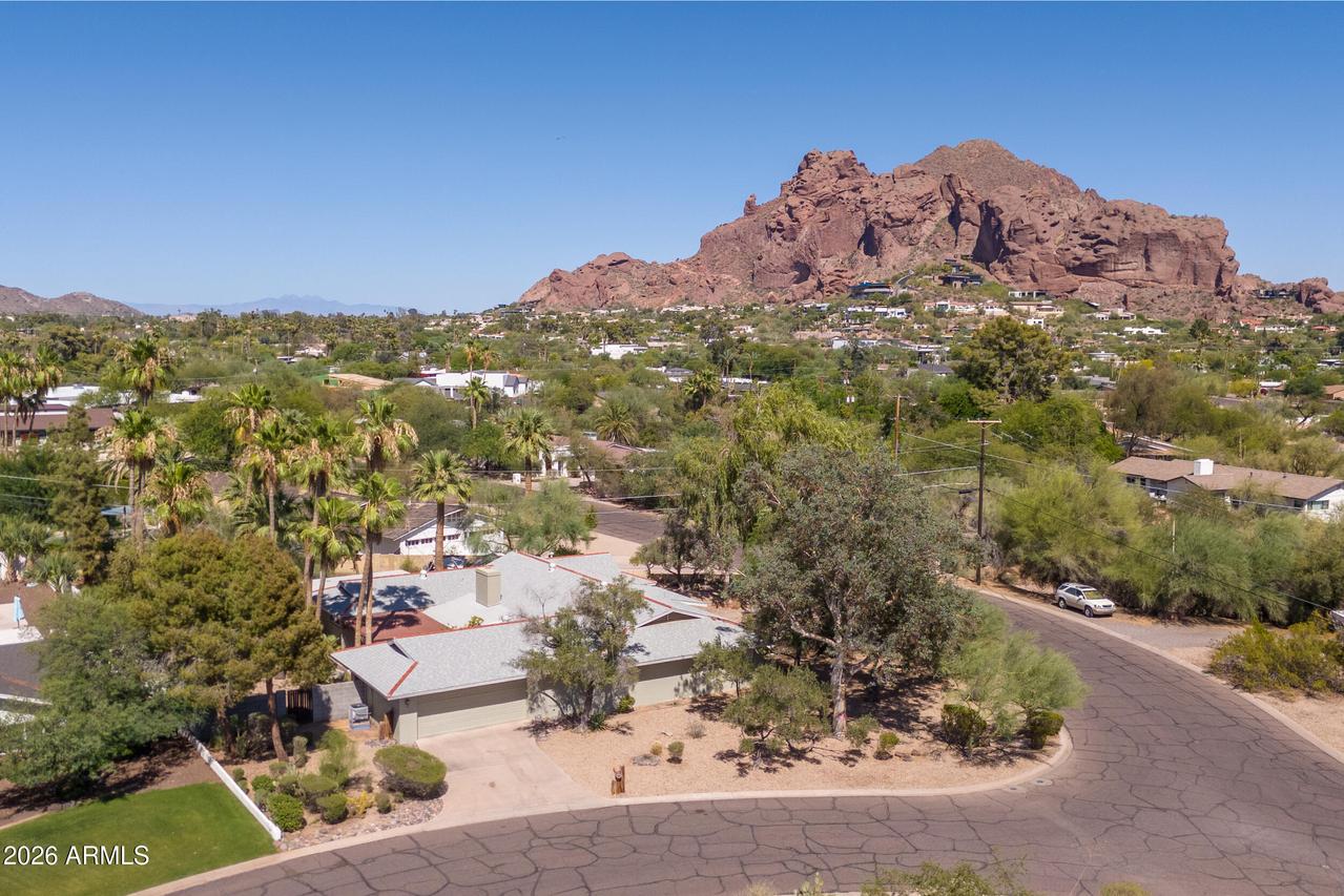 4140 E San Miguel Ave., Phoenix, AZ 85018