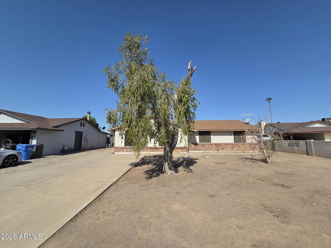 1910 N 42nd Dr., Phoenix, AZ 85009