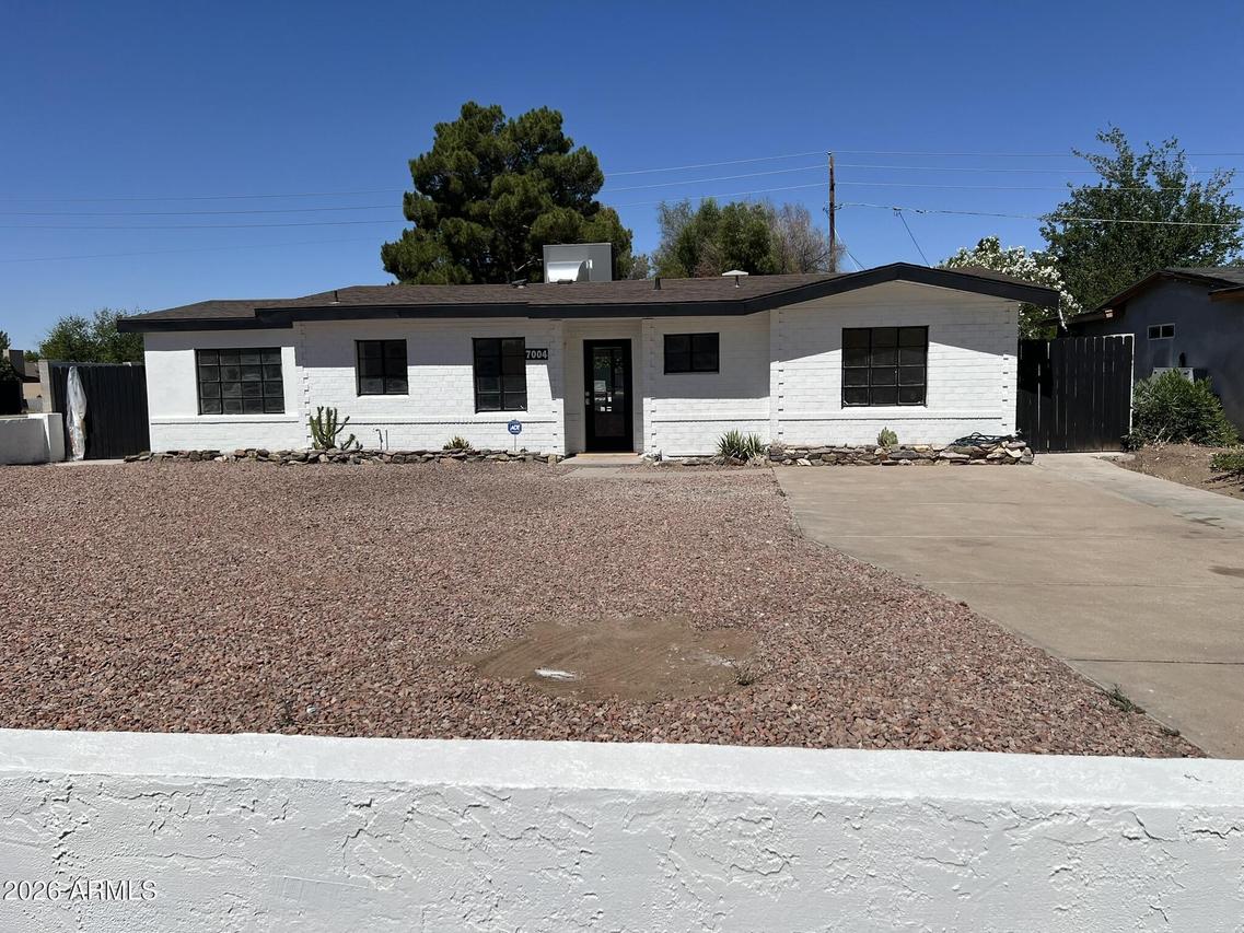 7004 N 14th St., Phoenix, AZ 85020