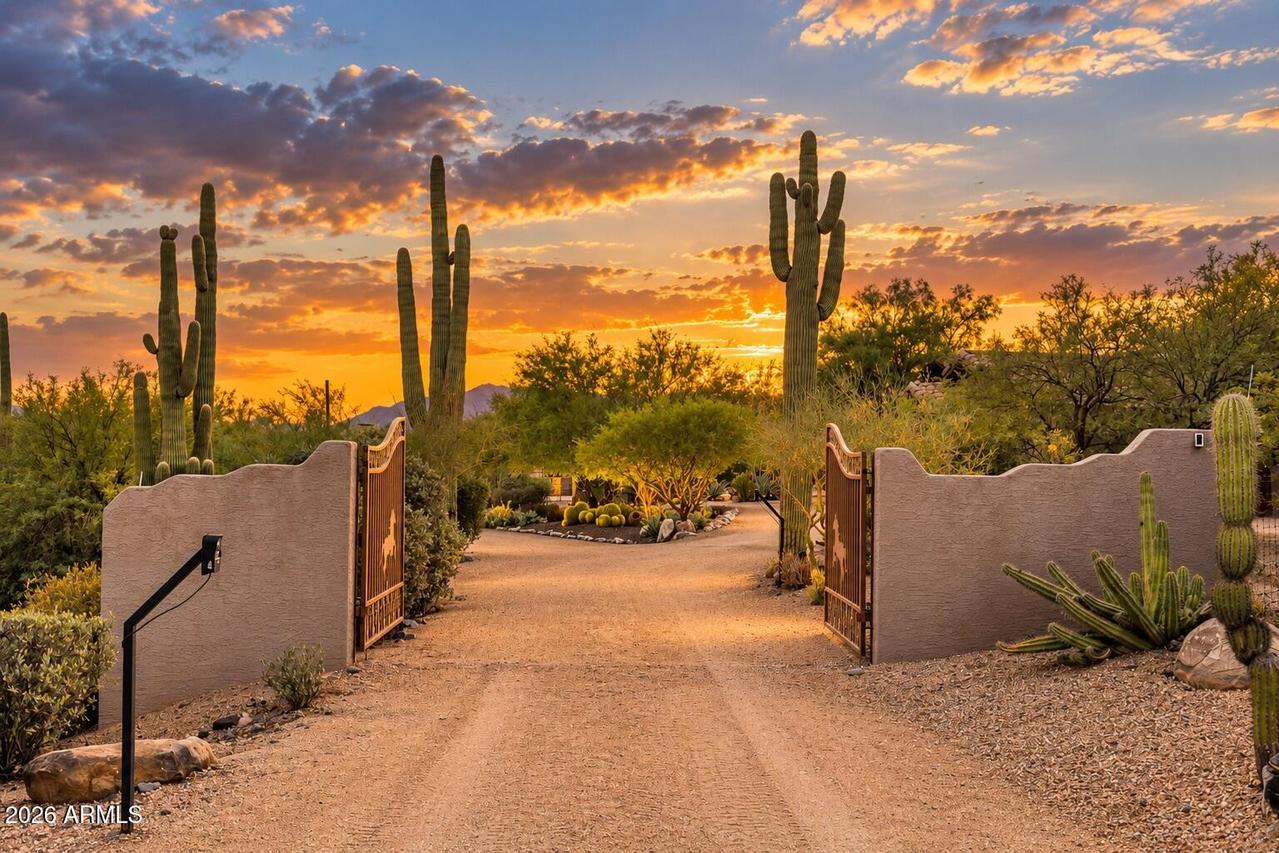 5905 E Cielo Run, Cave Creek, AZ 85331