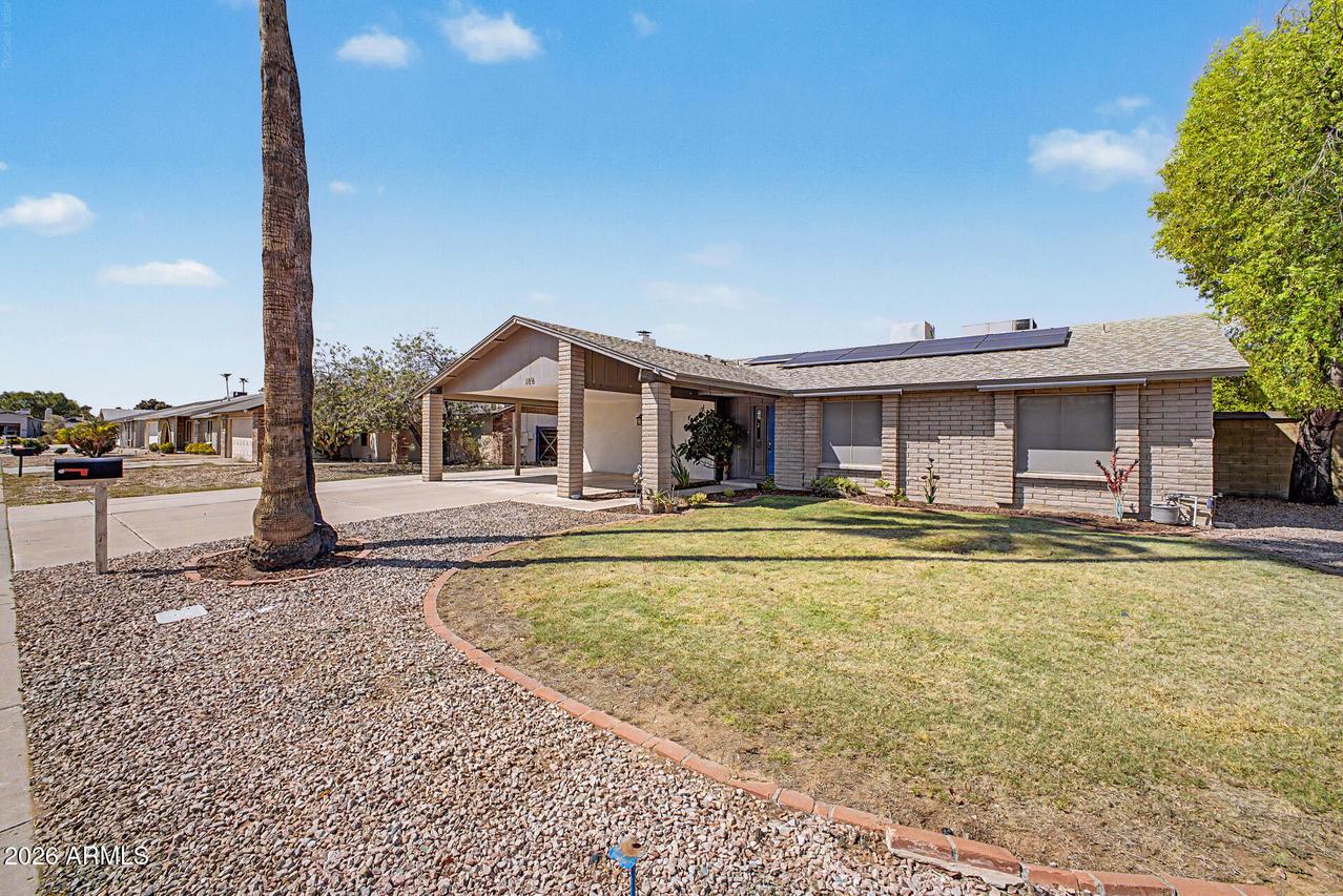 2816 W Villa Maria Dr., Phoenix, AZ 85053