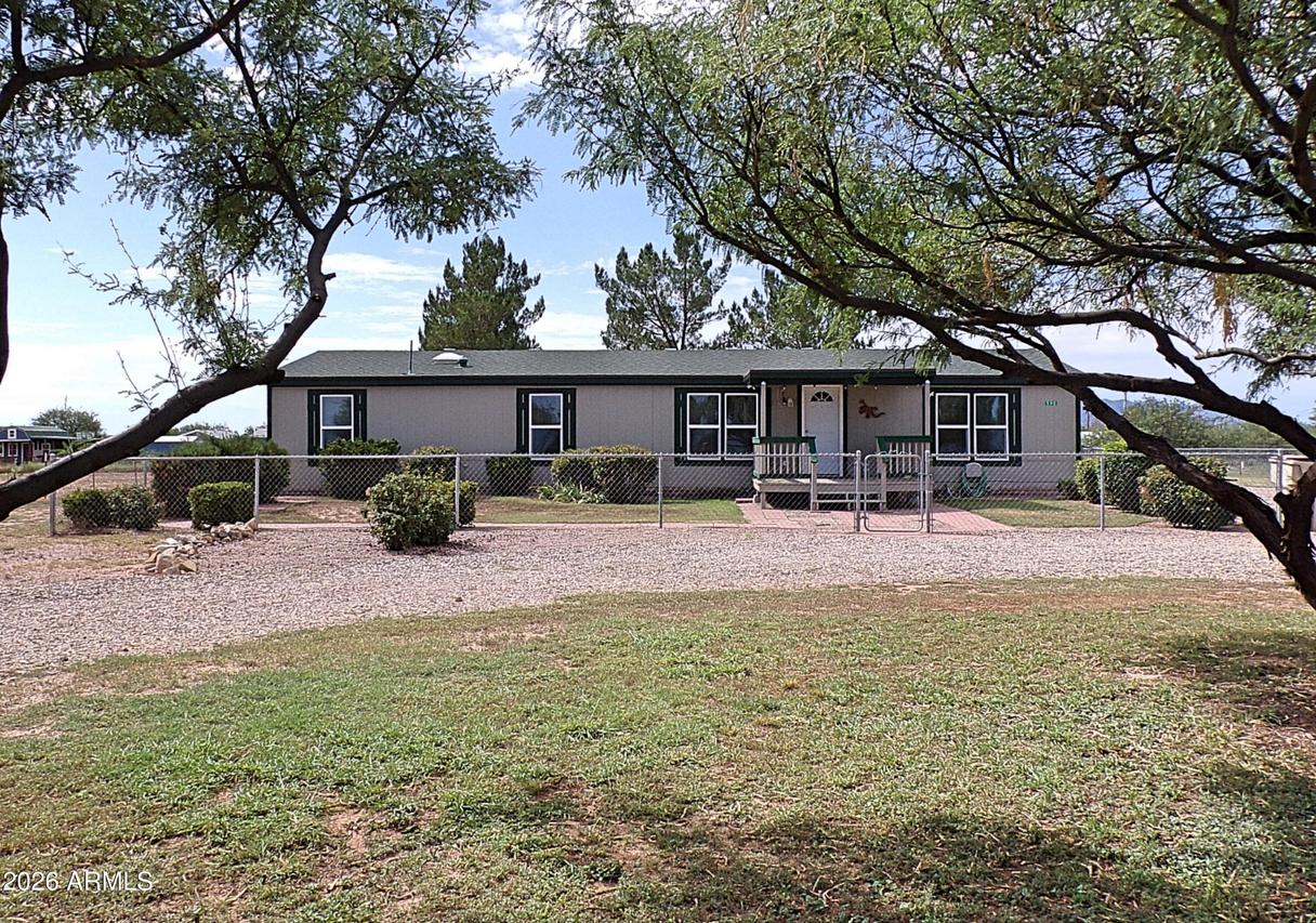 590 E Camino De Tundra, Huachuca City, AZ 85616