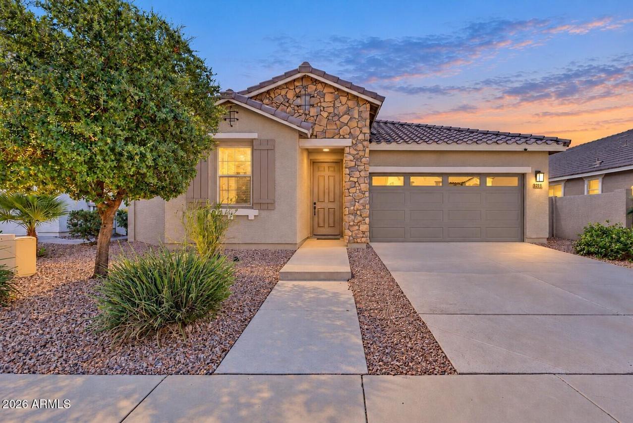 3215 E Russell St., Mesa, AZ 85213