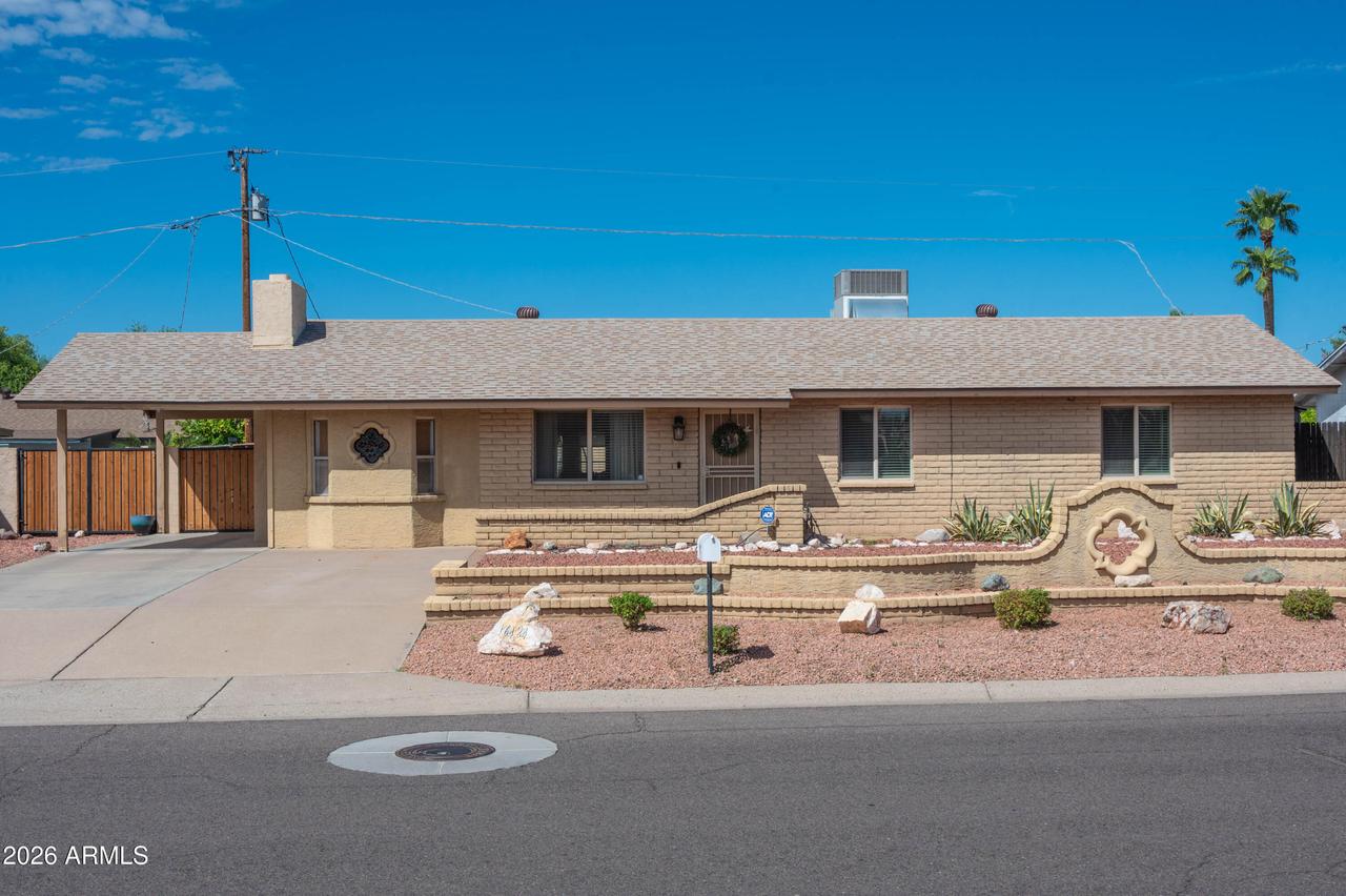 16424 N 38th St., Phoenix, AZ 85032