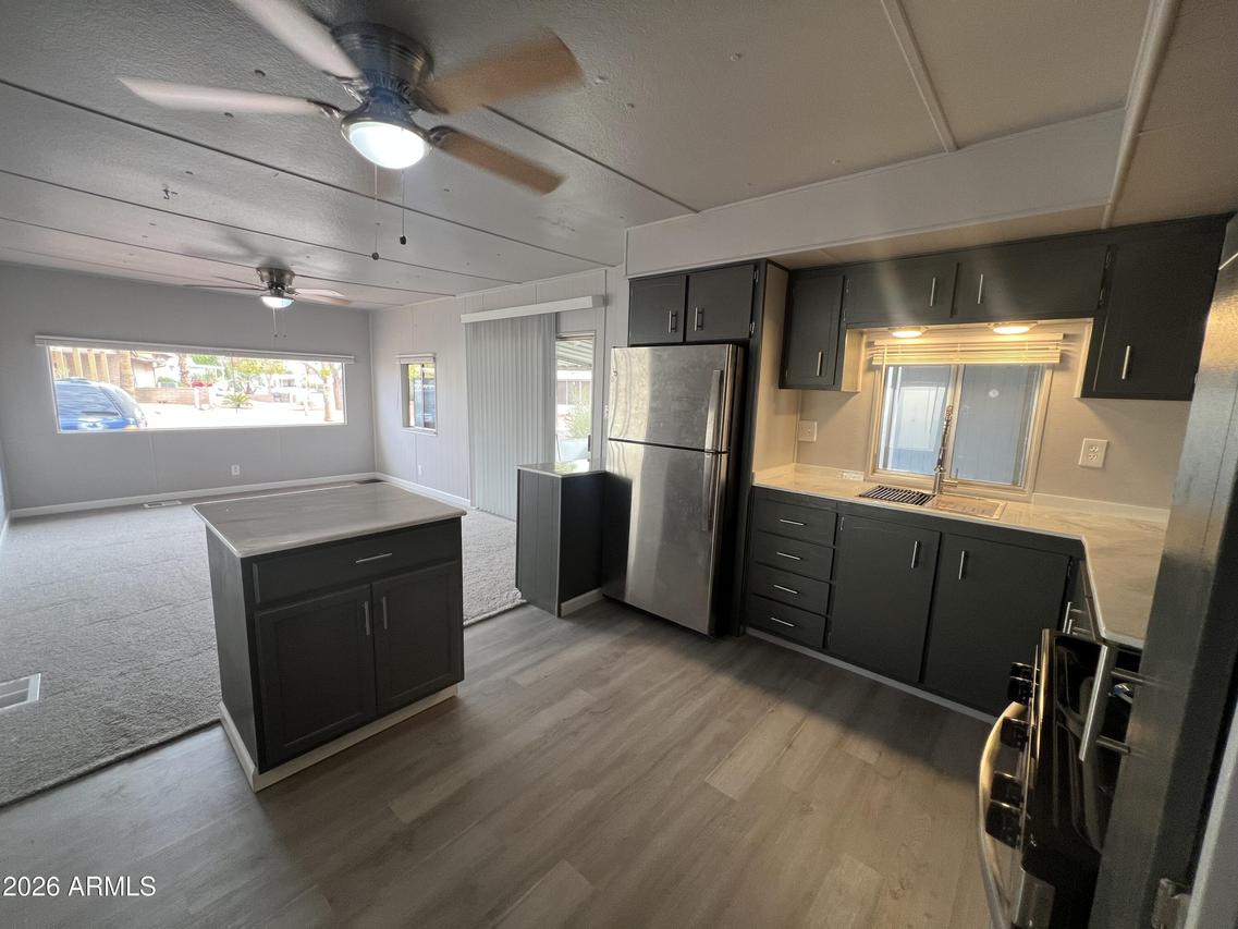 10701 N 99th Ave. #93, Peoria, AZ 85345